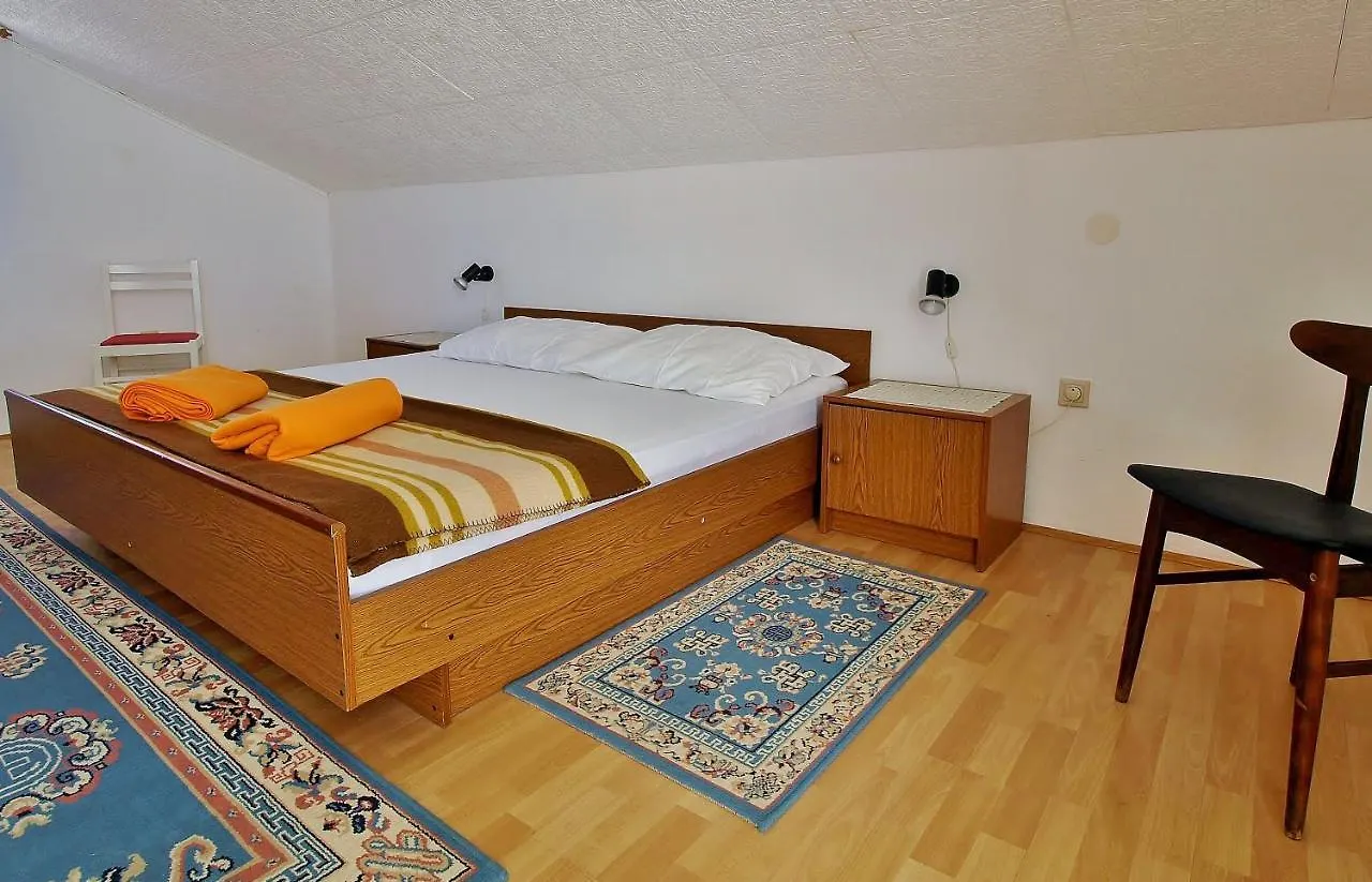 Unterkunft Kata Mit Panoramablick Auf Die Stadt Rab 0*, Rab Town Croácia