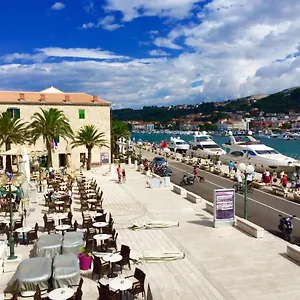 Apartment Palace, Rab Town