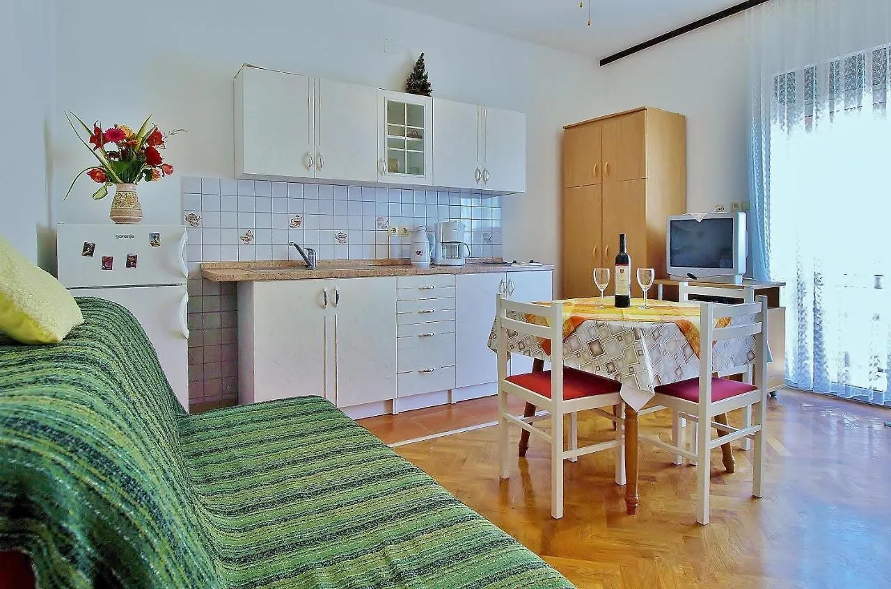 Appartement Unterkunft Kata Mit Panoramablick Auf Die Stadt Rab Kroatië
